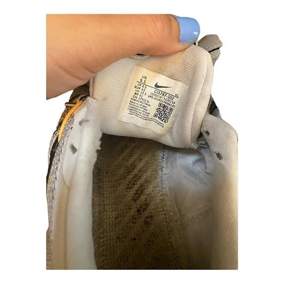 Nike Running Sneakers Mens 9.5 Athletic Lace Up White Black Walking Shoes - Picture 5 of 10